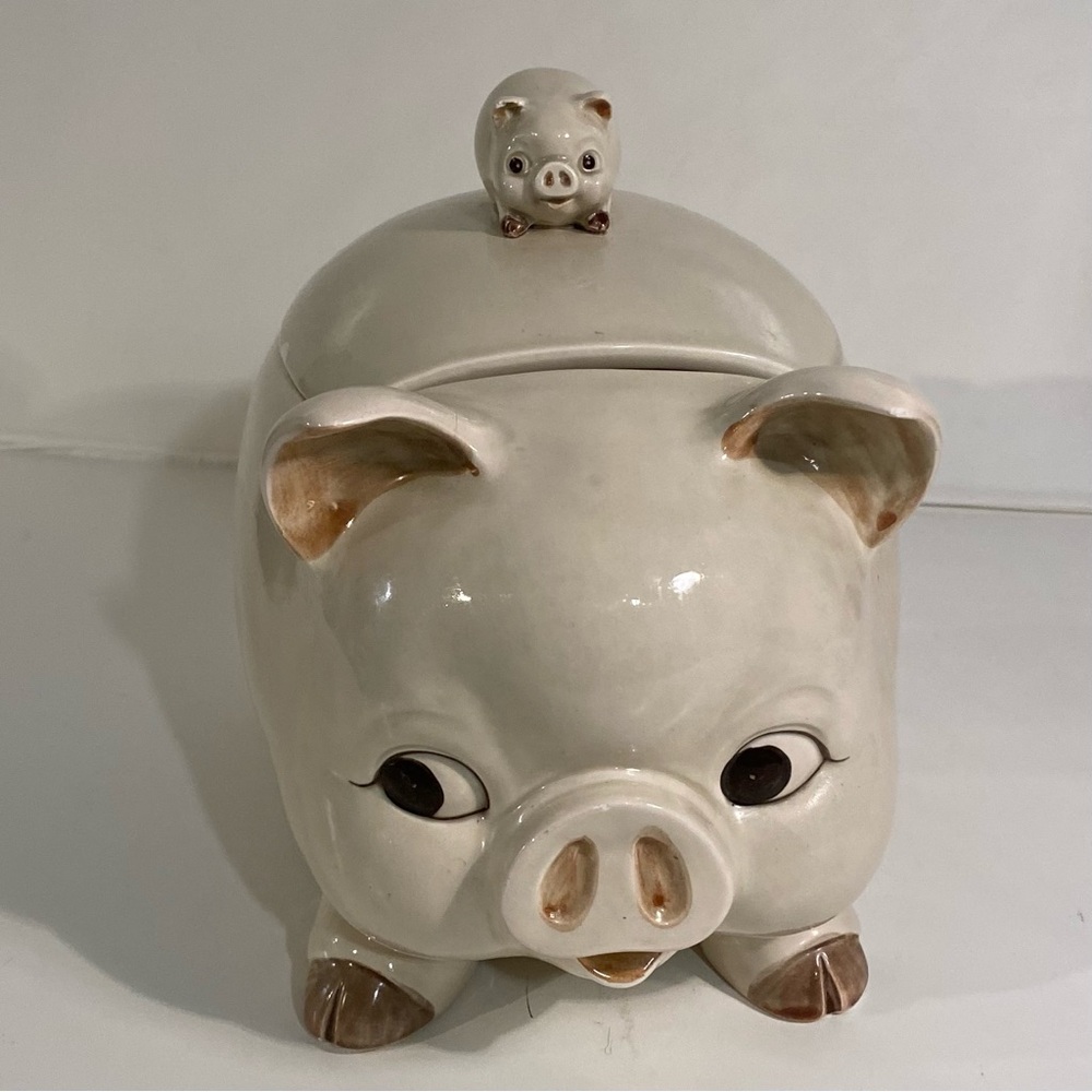 Vintage Otagiri Sow and Piglet Cookie Jar Stamp on Bottom “Otagiri 1979”